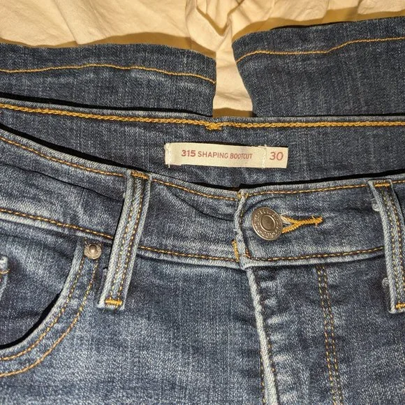 Levi's 315 Shaping Bootcut Jeans Womens Size 30 Short - Picture 2 of 2